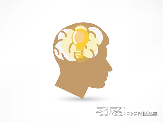 [정현초의 건강시크릿] 치매가 걱정될 때… 두뇌를 먹여라
