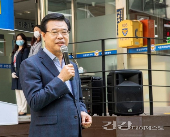 성장현 용산구청장 이촌치안센터 개소 이끌어낸 사연...?