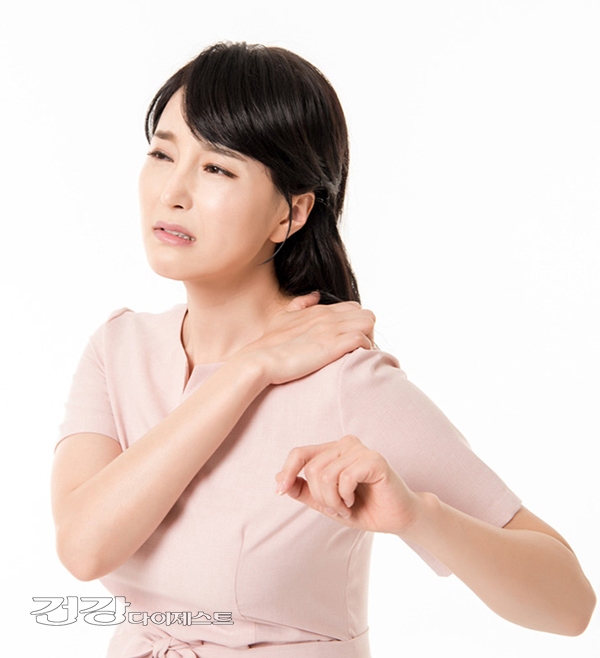 젊다고 안심할 수 없는 어깨 통증, 어떻게 치료할까?