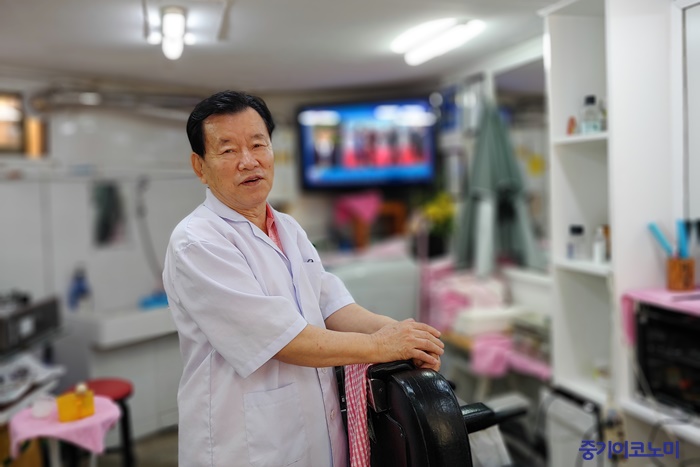 주민들 들러 차 한잔, 수다 한자락 나누는 동네 사랑방