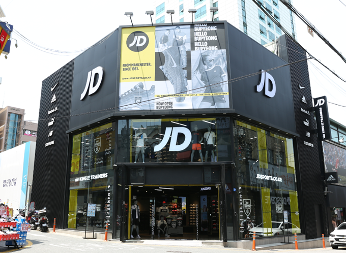 스포츠 멀티샵 JD 스포츠, 런칭 2개월 만에 10호점