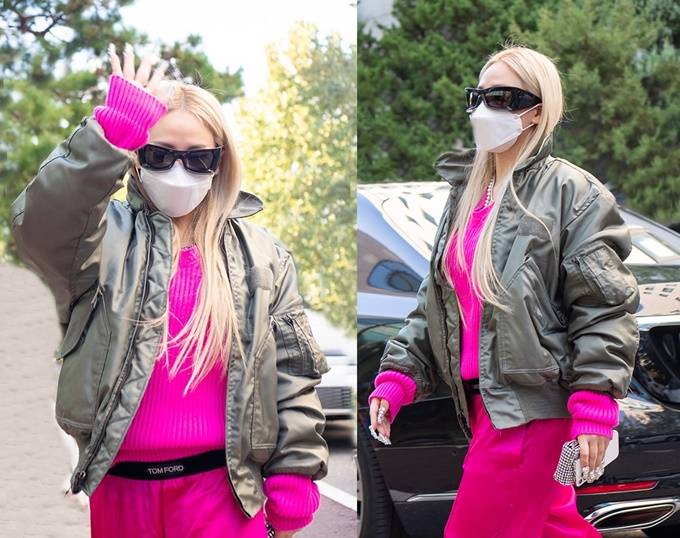 [패션엔 포토] 씨엘, 데뷔 13년 만에 첫 앨범! 핫핑크와 항공점퍼 걸크러시룩