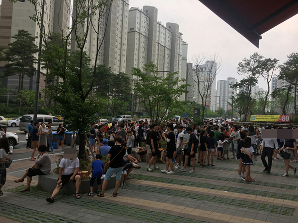 세종시 CGV 영화관 건물 화재 소동으로 난장판