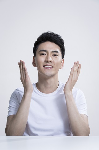 얼굴 피지제거 및 관리로 각종 피부트러블 예방해야
