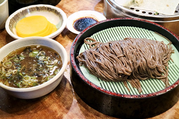 비담비 본점 인천 모밀 & 만두 맛집, 비결은?