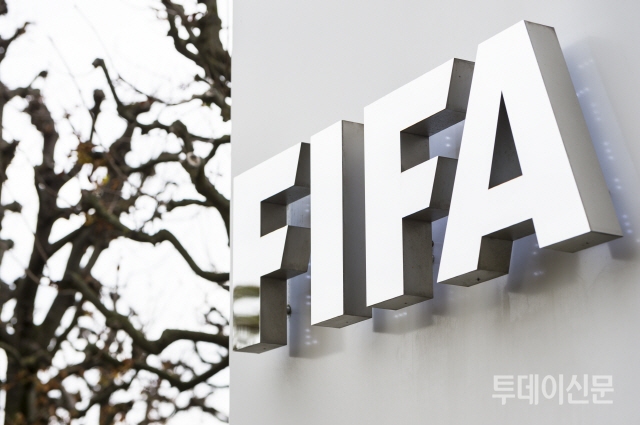 FIFA 비리 스캔들 연루 대기업 계열 광고사 임원 구속