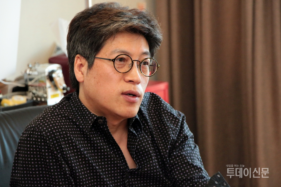 [인터뷰] 요즘 애들, 요즘 어른들 저자 김용섭 작가 요즘 어른은 시대에 맞춰 진화한 어른