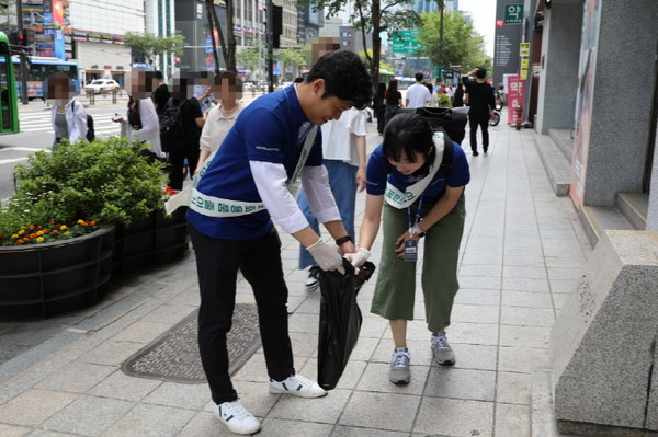 이디야커피, 강남역 일대서 환경정화 활동 펼쳐