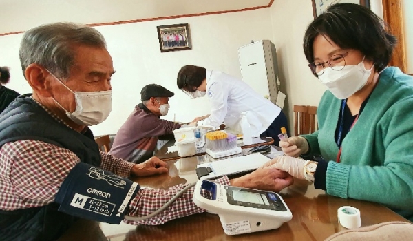 대한노인회 충북 충주시지회, 충주의료원과 찾아가는 경로당 건강상담서비스
