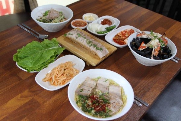 제주 서귀포에 고기국수 맛집이? 솔동산고기국수, 기분좋은 식사 제공