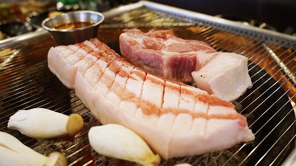 평택 가볼만한곳 사돈집갈비. 이색적인 고깃집 맛집으로 회식장소, 모임장소로 관심