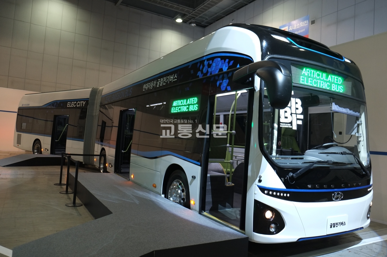 전기 굴절버스는 BRT 체계 최적합 차종