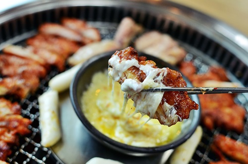 가평 아침고요수목원 근처 맛집 칠오숯불닭갈비 이색 숯불닭갈비의 진수!