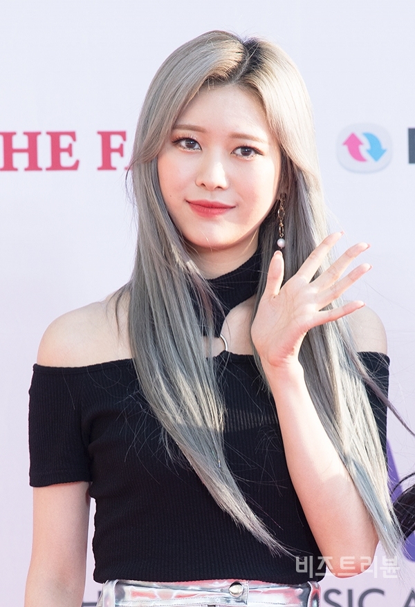 [포토] 모모랜드 제인, 오묘한 헤어컬러 (더팩트 뮤직 어워즈)
