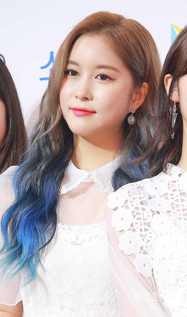 [포토] 우주소녀 다영, 독특한 블루 헤어 (2019 소리바다 어워즈)