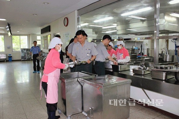 대전자운초, 급식모니터링 등 깨끗한 급식 실천