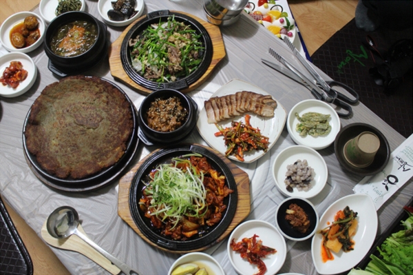 제천맛집 산아래, 유기농 식재료 사용한 건강한 밥상 제공