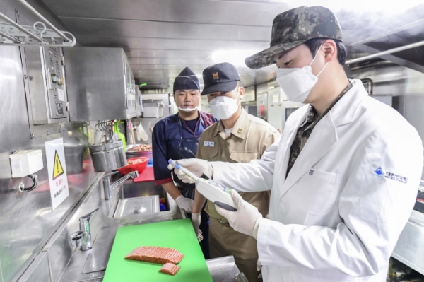 해군1함대, 식품위생 사고 대비 나서