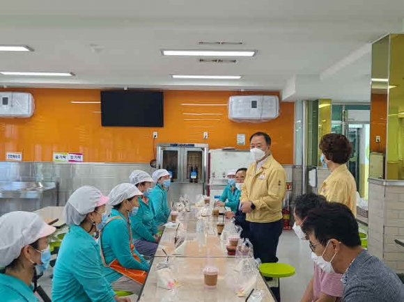 경북 경주교육청, 개학 맞이 급식소 점검 나서