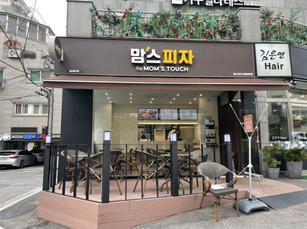 무시 못 할 경쟁업체,  맘스터치 가성비 마케팅 또 통할까