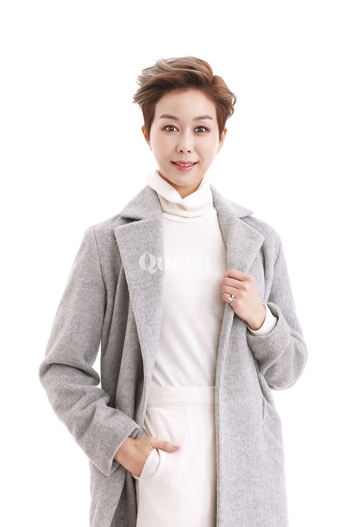 유서진의 시크 코트 룩