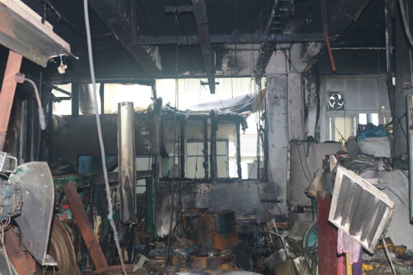 인천 고잔동 남동공단 도금업체 화재…인명피해는 없어