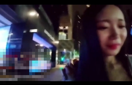 홍콩서 인도男에 성추행 당한 여성 스트리머… 끌고 가려 했다