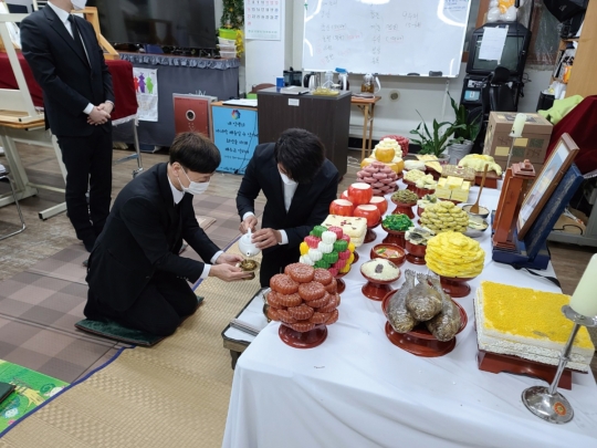 중장년 선호 직업, 장례지도사… 수도권 고용시장은 바늘구멍