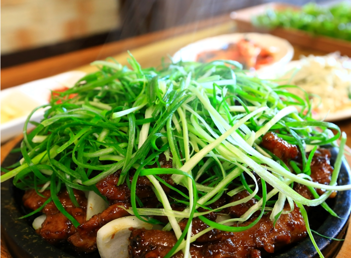 파주 임진각 ‘돌쇠항아리왕갈비’, 어린이날 봄 나들이 맛집으로 눈길