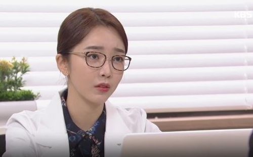 비뇨기과의 현실이 묻어난 감사패
