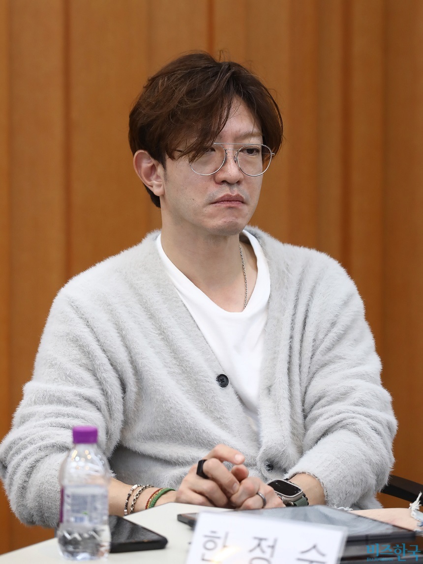 [K팝: 이상한 나라의 아이돌] 육성과 규제, 양자택일만이 답일까