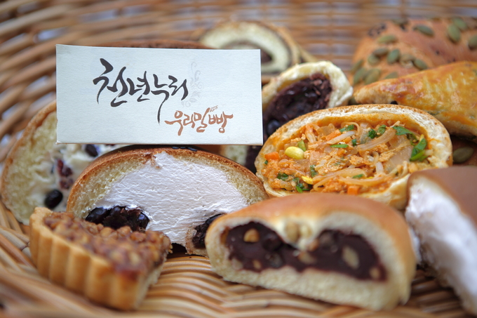 천년누리 전주비빔빵, 지구 살리는 친환경 밀보리밭 가꾸기 나선다
