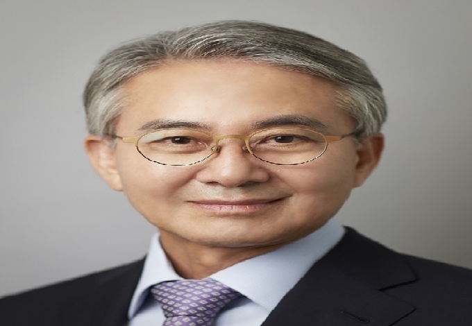 홍석조의 CU, 高물가에 우는 민심 달랜다