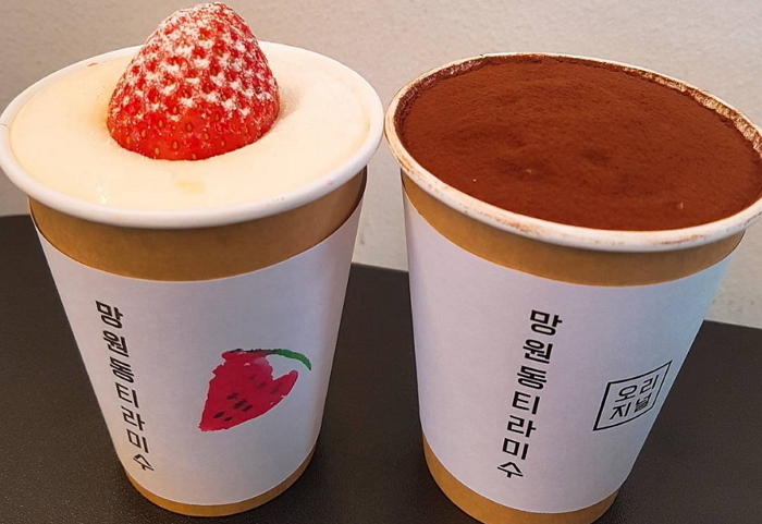 비주얼 너무 예뻐 먹기 아깝다고 소문난 망원동 티라미수