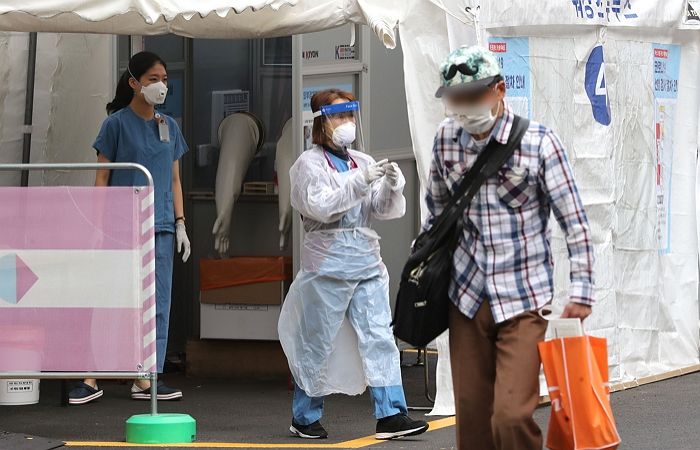 여전히 50명↑···어제(19일) 하루 국내 코로나 확진자 58명 발생