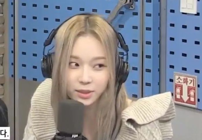 블루베리 스무디~♥···귀에 쏙쏙 들어오는 경상도 사투리로 남심 뒤흔든 에스파 윈터 (영상)