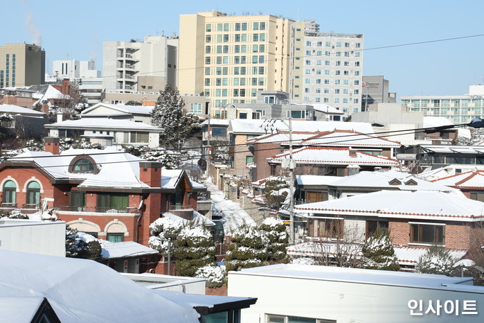 눈 때문에 난리났는데 대설주의보가 뭔지도 모르고 평온한(?) 경상도 상황