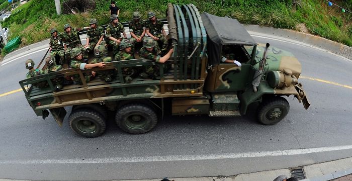 수송칸엔 푹신한 시트, 운전석엔 어라운드뷰 탑재된 신형 두돈반 트럭