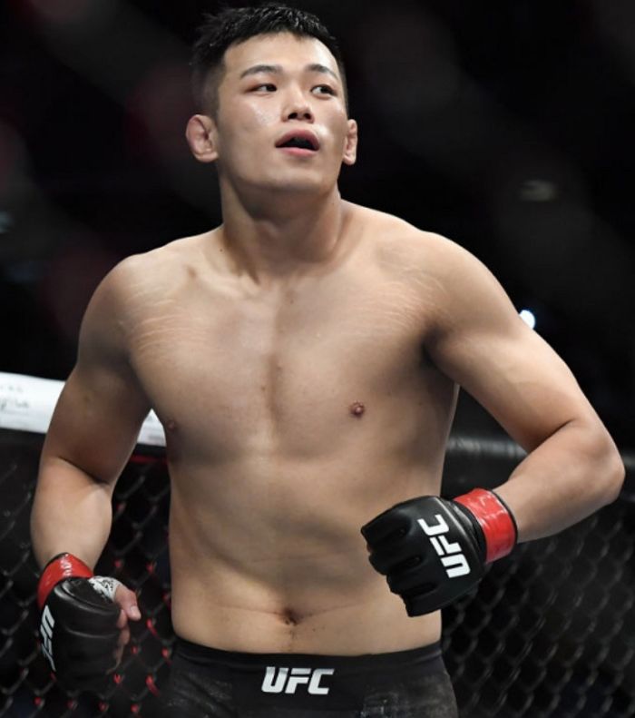 키 195cm 94kg 피지컬로 말근육 흑인 선수 압도하며 완승한 UFC 파이터 정다운