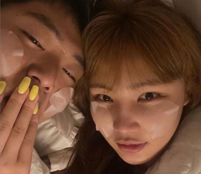 여친 산범이 잘생겼다 칭찬하자 고개 끄덕이며 바로 인정한 공혁준 (영상)