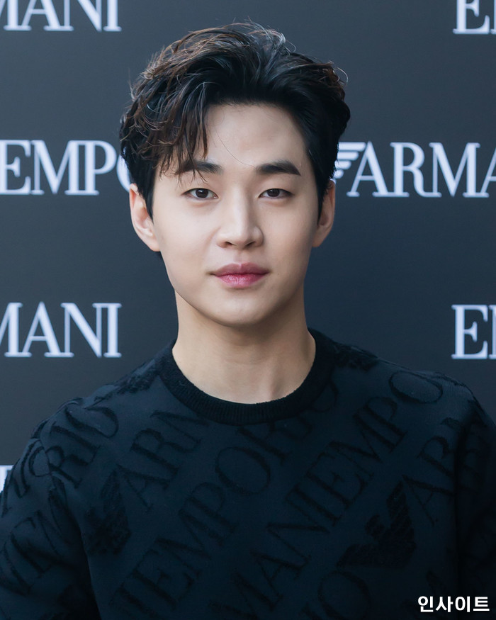 헨리 소속사 측 SNS 글 혼란 초래해 죄송...댓글 관리 의혹은 악의적 왜곡