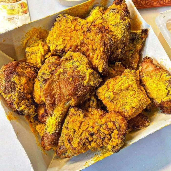 기름 쏙 빠진 치킨에 고소짭짤한 치즈 폭설 내린 굽네 신상 치즈 바사삭