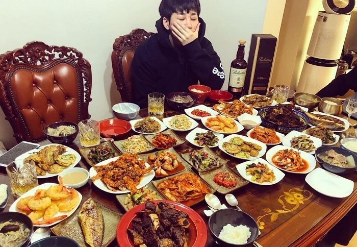 엄마가 진수성찬 차려줘도 밥상에 해산물·채소 있으면 밥 안 먹는 딘딘