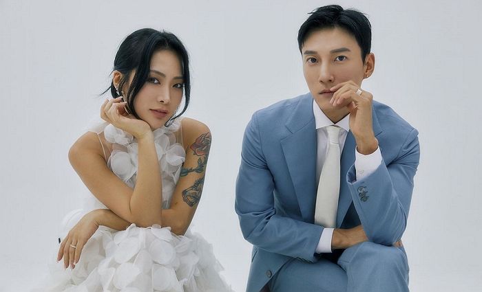 문신 드러내고 키스...역대급 파격적인 웨딩화보 공개한 허니제이 (+사진)