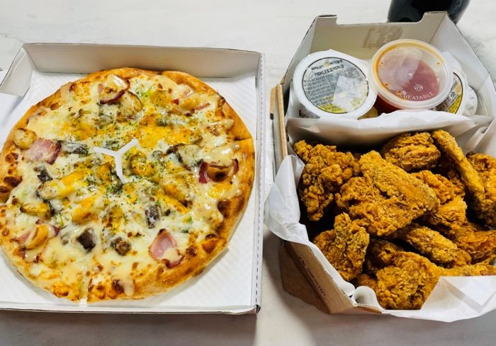 닭다리 한쪽 없다면서 서비스 소스로 퉁치려한 가게 주인