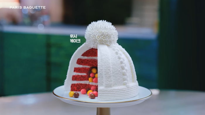 너무 귀여워 미리 사전 예약한 사람만 먹을 수 있는 파리바게뜨 산타요정·위싱트리 케이크