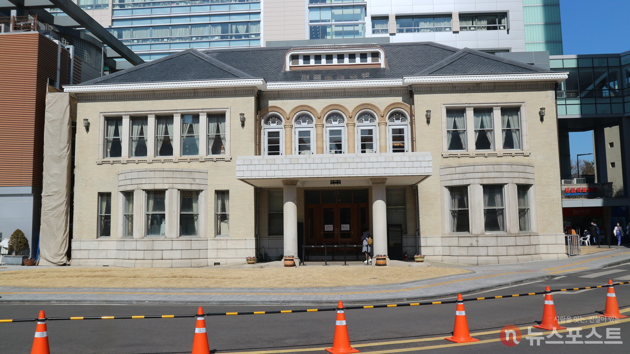 [도시탐구] 일제가 철거한 돈의문과 옛 건물들