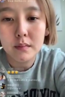 다나, SNS 라이브 중 남탓 논란… 매사에 조심하겠다