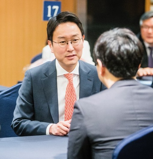 글로벌 IT 산업을 선도하는 SK하이닉스의 기술 리더십