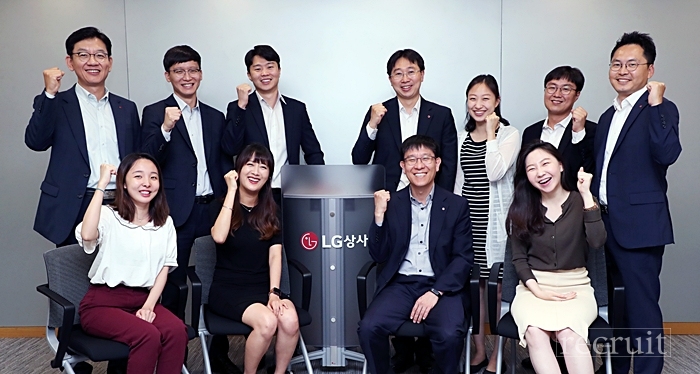 세상의 가치를 함께 키워갈 상사인(商社人)을 기다립니다!